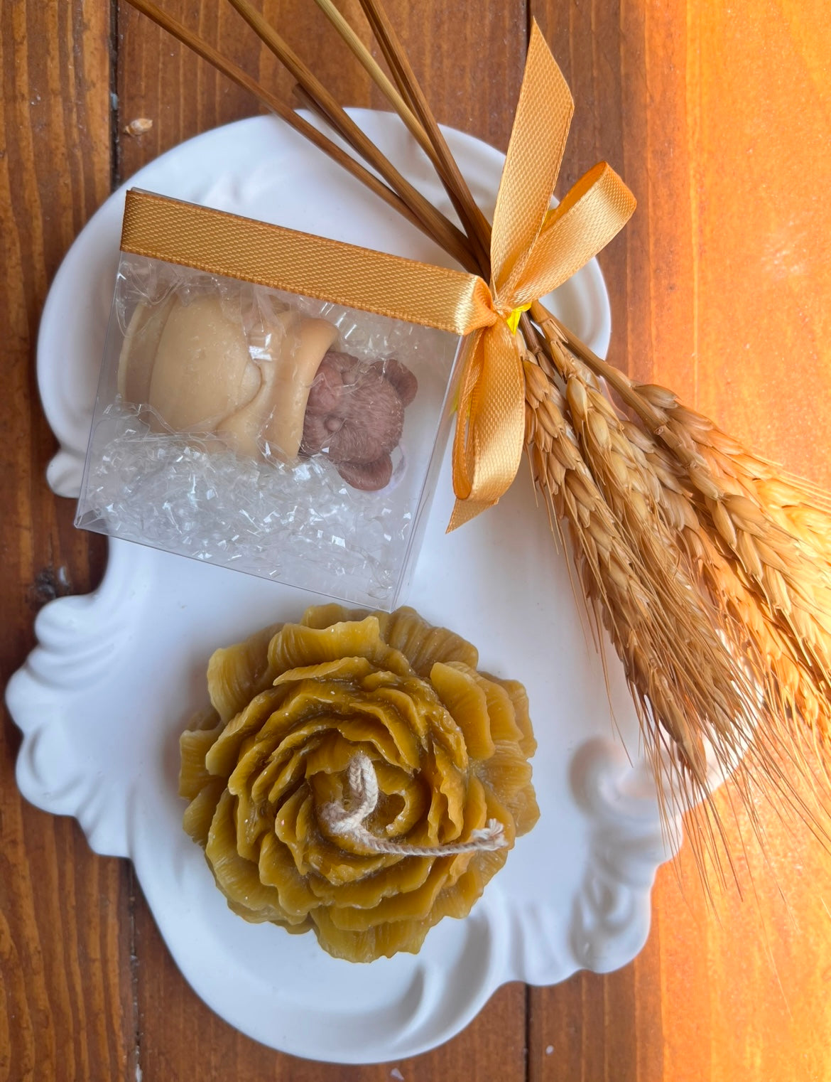 Peonia in cera d api 🐝 🍯